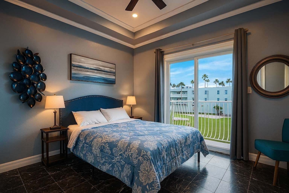 100 steps to beach great value pool 2 bedroom apts