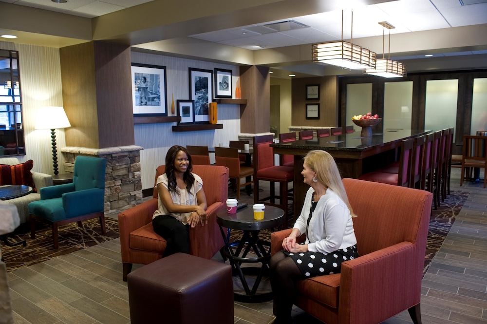 hampton inn springfield southeast