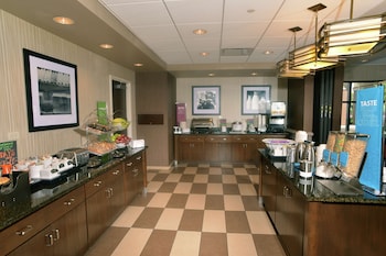 hampton inn springfield southeast