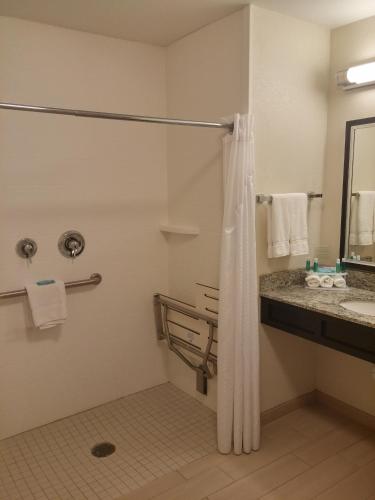 holiday inn express and suites golden denver area