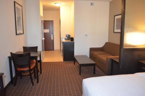 holiday inn express and suites golden denver area