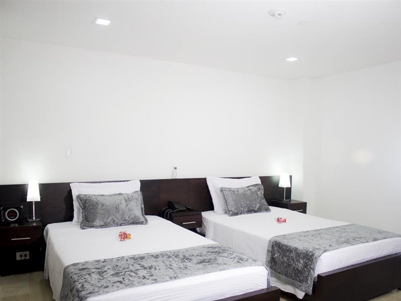 hotel lleras 10