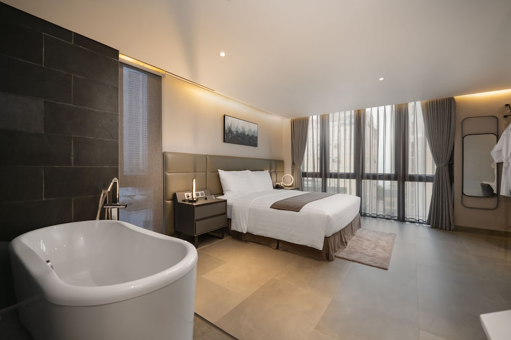 legend boutique hotel