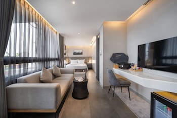 legend boutique hotel