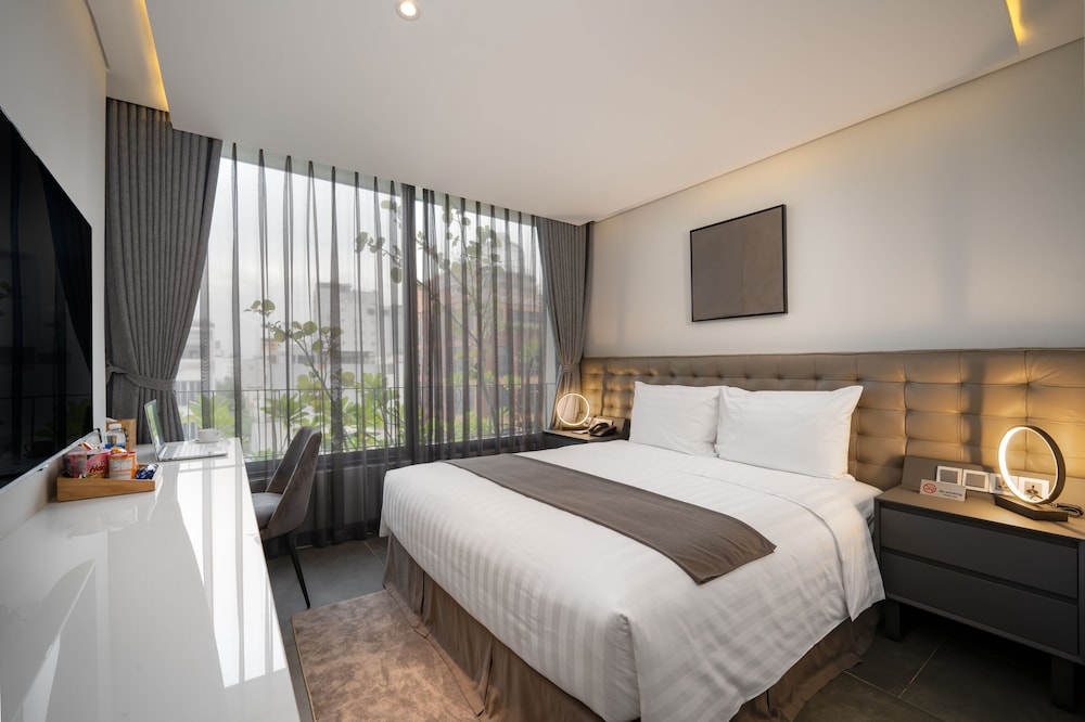 legend boutique hotel