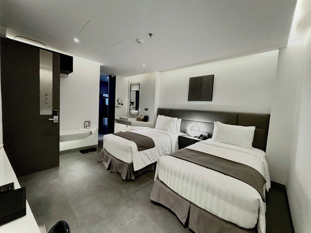 legend boutique hotel