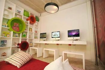 now hotel