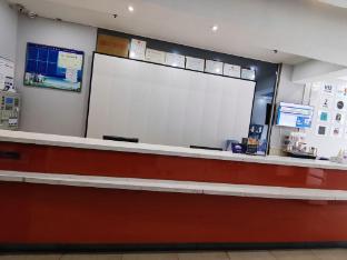 7 days inn guiyang qianlingshan yanan west road metro station