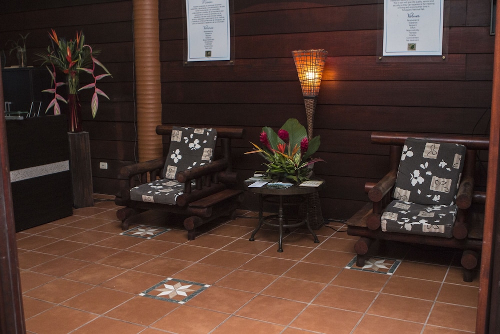 aninga lodge