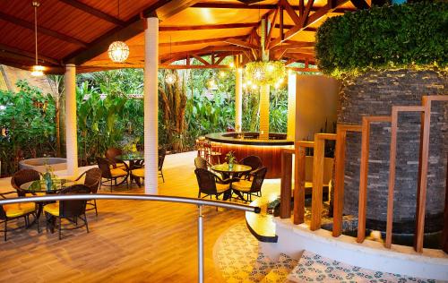 aninga lodge