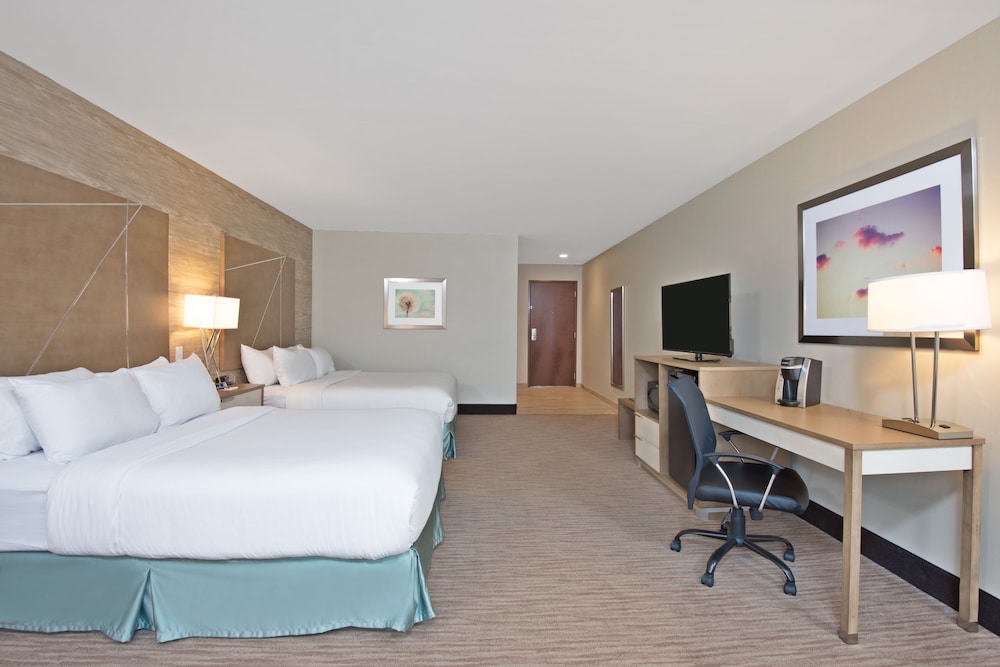 holiday inn express and suites new cumberland by ihg