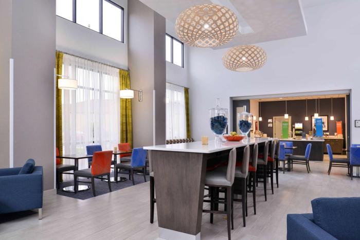 hampton inn and suites shelby