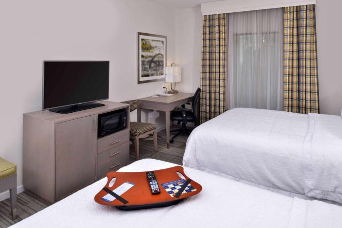 hampton inn and suites shelby