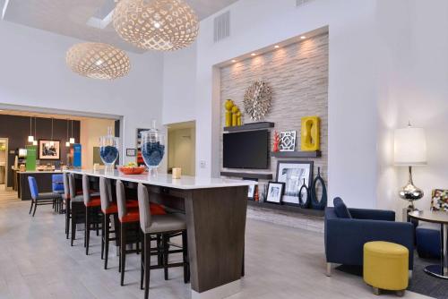 hampton inn and suites shelby