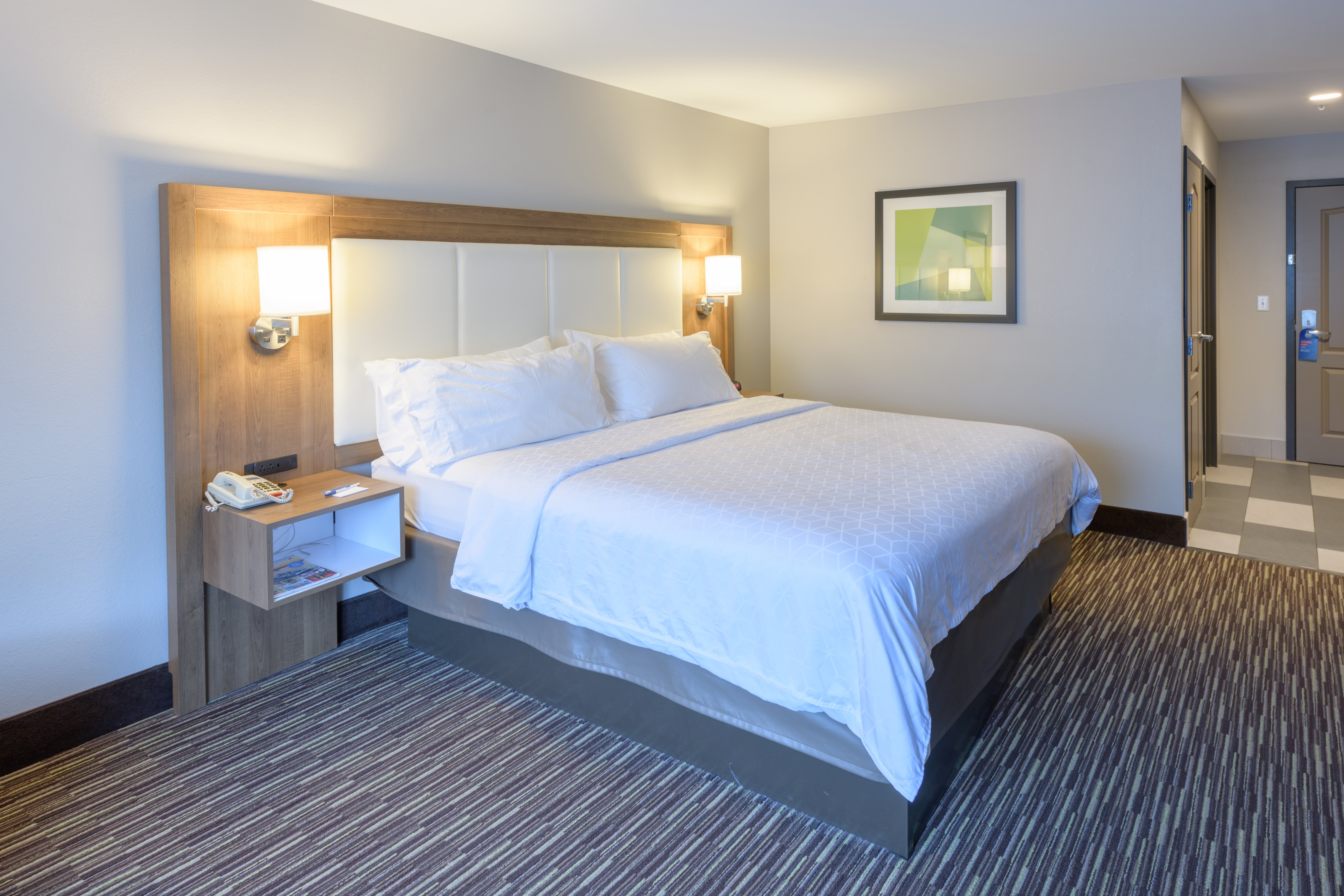 holiday inn express and suites jamestown by ihg