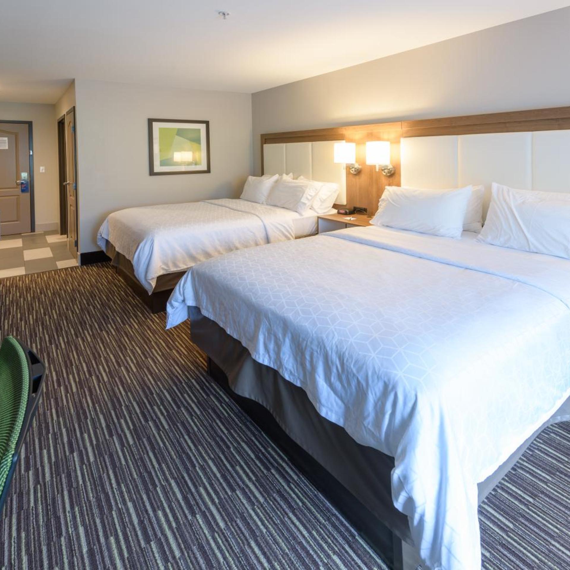 holiday inn express and suites jamestown by ihg