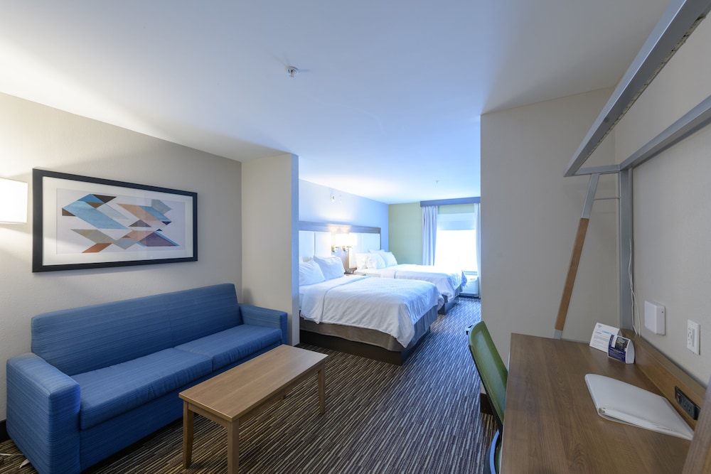 holiday inn express and suites jamestown by ihg