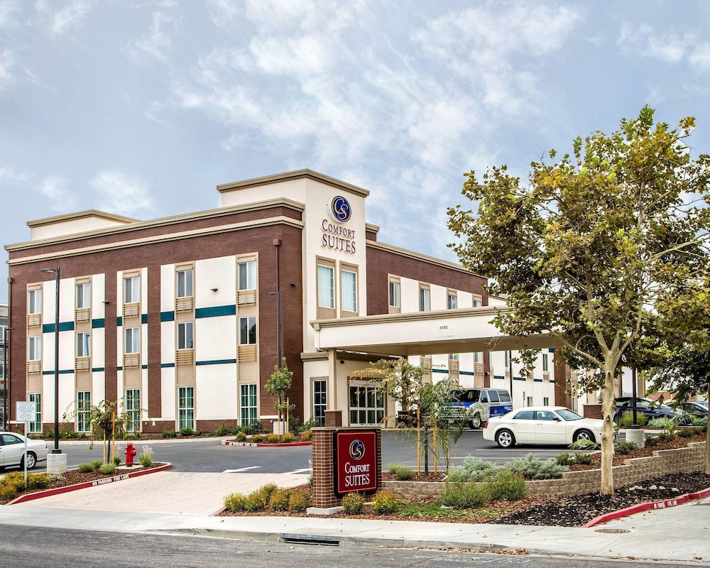 Comfort Suites Woodland - Sacramento Airport,Sacramento>>Mcclellan,3 star