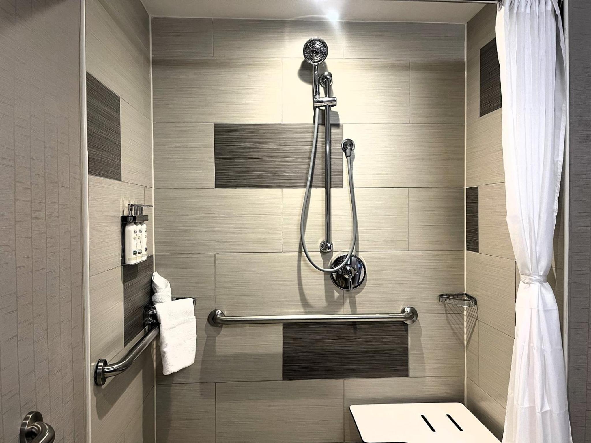 holiday inn new york city times square by ihg