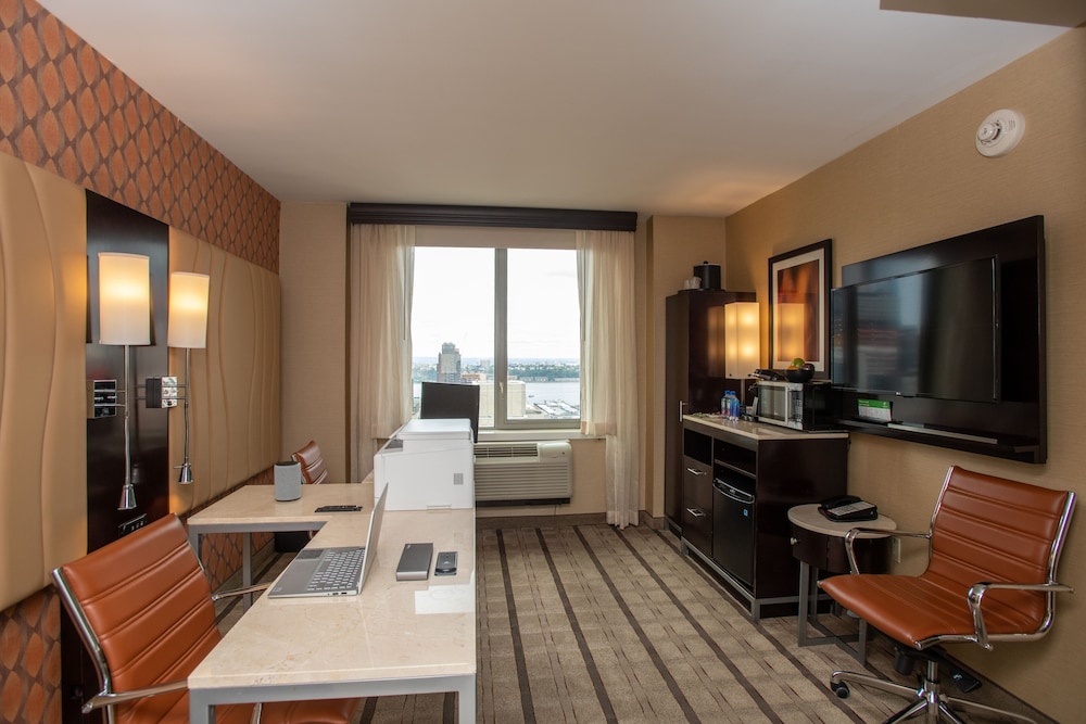 holiday inn new york city times square by ihg