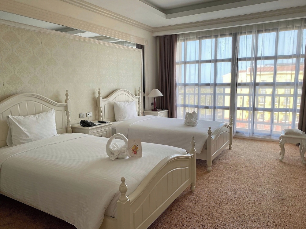 muong thanh holiday hoi an hotel