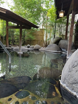 yufuin besso shikisai hotel