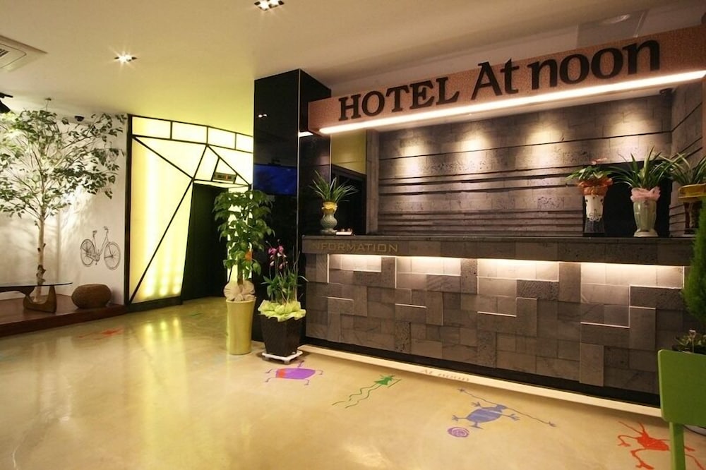 hotel at noon