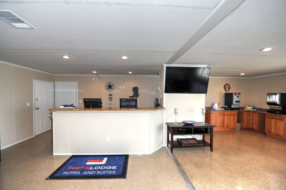 instalodge hotel and suites