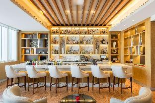 v hotel dubai curio collection by hilton