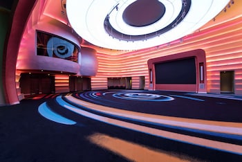 v hotel dubai curio collection by hilton