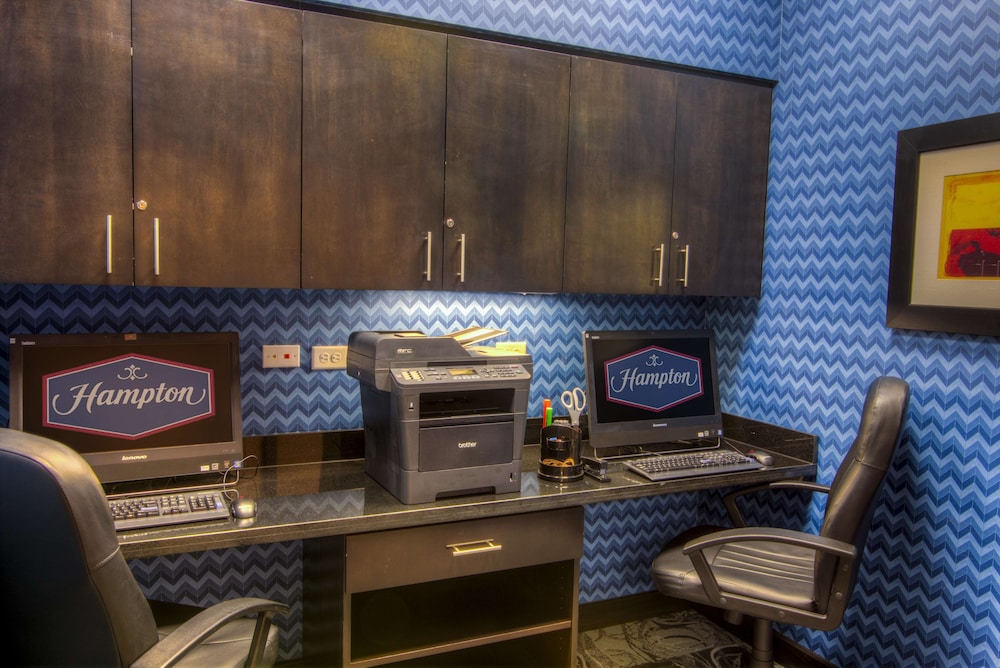 hampton inn houston i 10 east