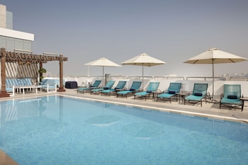 hilton garden inn dubai jumeirah