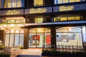 anchor boutique house