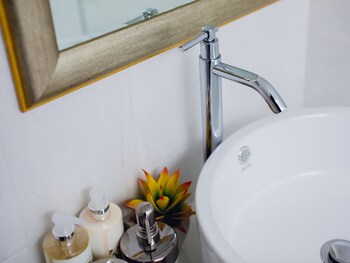 anchor boutique house