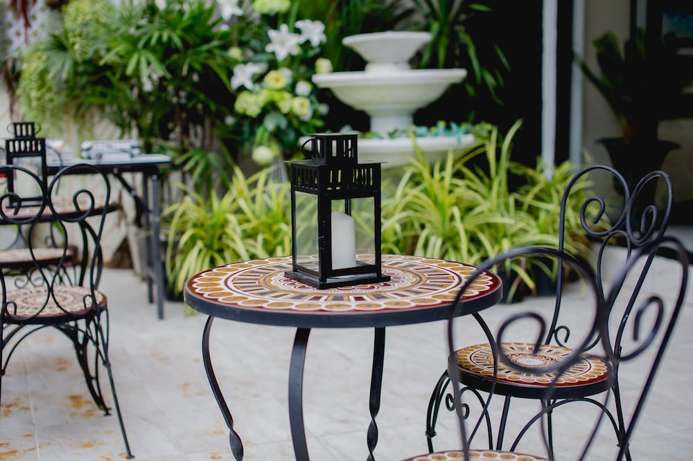 anchor boutique house