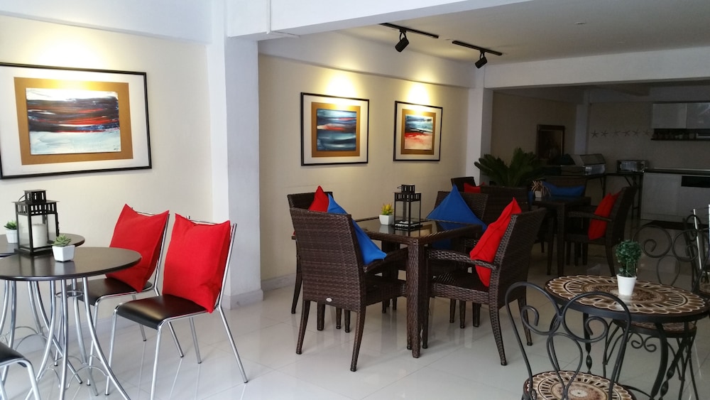 anchor boutique house