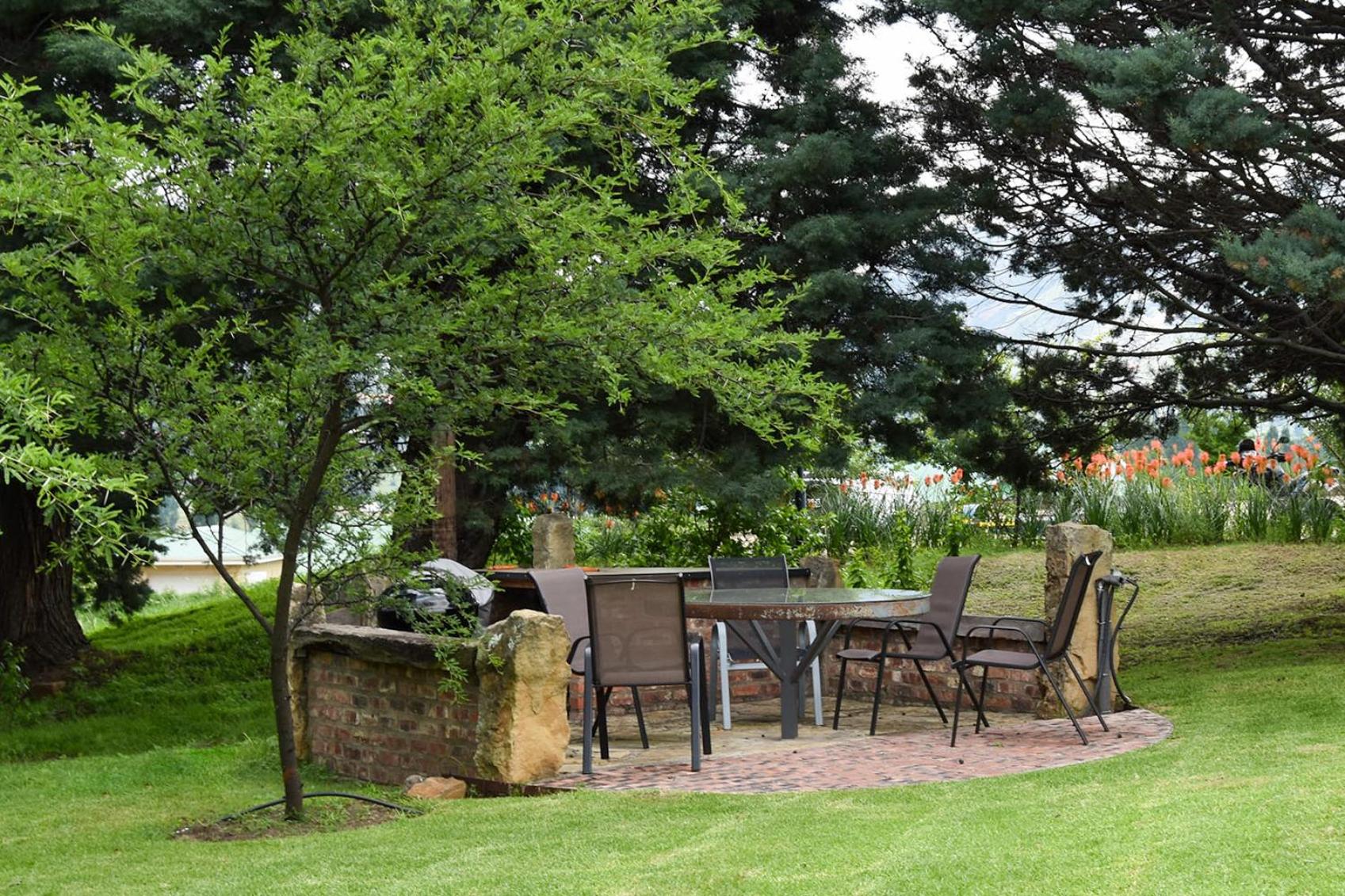 The Clarens Country House,Butha-Buthe>>Bloemfontein,4 star