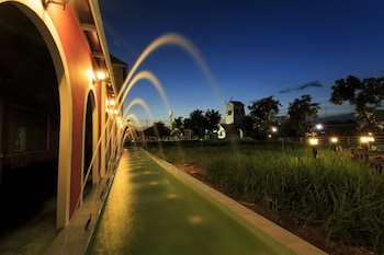 Thada Chateau Hotel,Buri Ram>>Ban Bu Lamduan,4 star