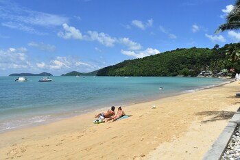 naka resort