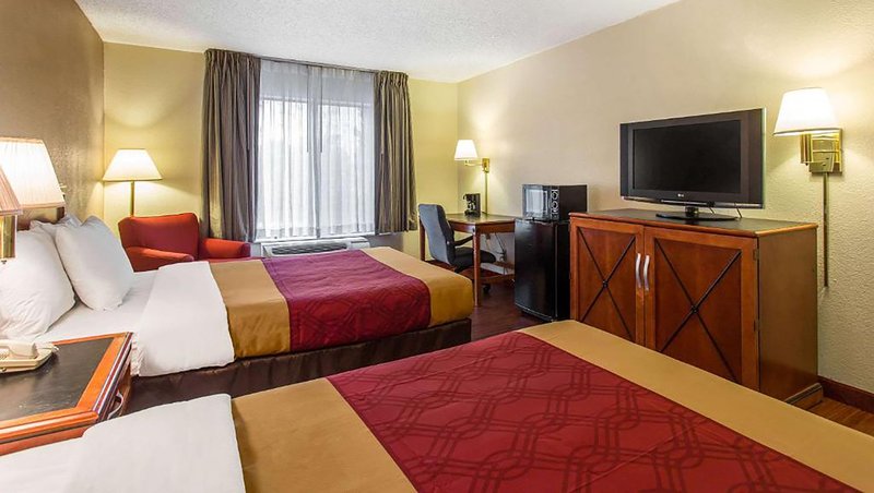 econo lodge inn and suites charlotte nc