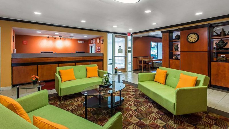 econo lodge inn and suites charlotte nc
