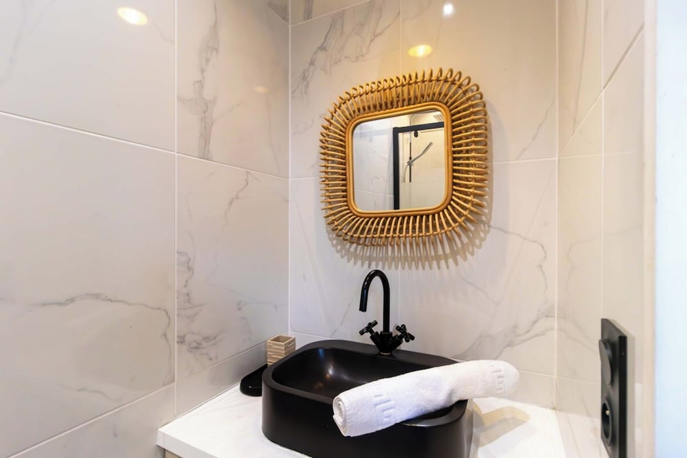 elegant apartment montorgueil le marais