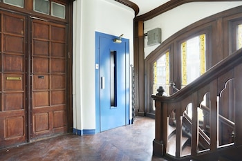 elegant apartment montorgueil le marais