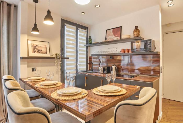 elegant apartment montorgueil le marais