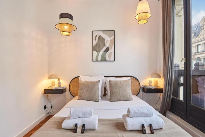 elegant apartment montorgueil le marais