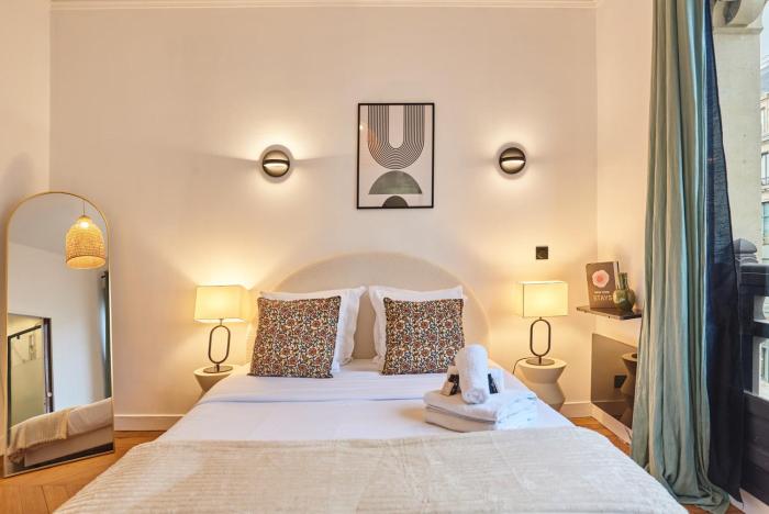 elegant apartment montorgueil le marais