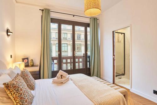 elegant apartment montorgueil le marais
