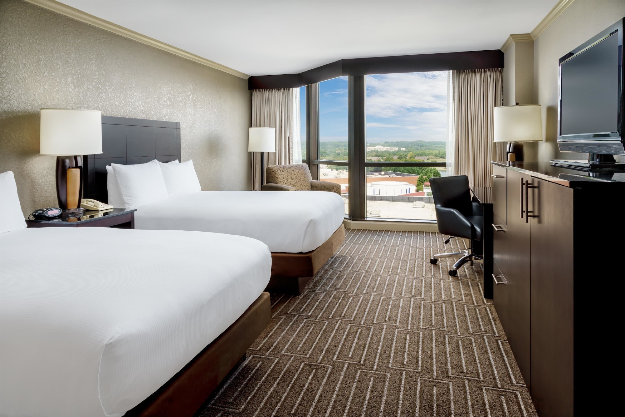 hilton charlotte university place