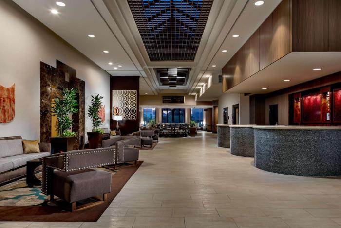 hilton charlotte university place