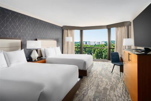 hilton charlotte university place